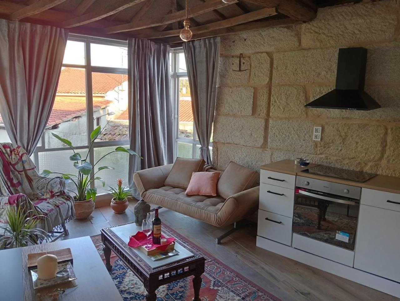Loft Rustico Renovado Holiday home Pazos